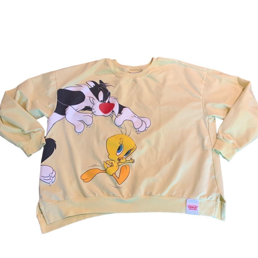 Looney Tunes Yellow Top Tweetie Bird Jrs 21 XXXG Sylvester Cat
